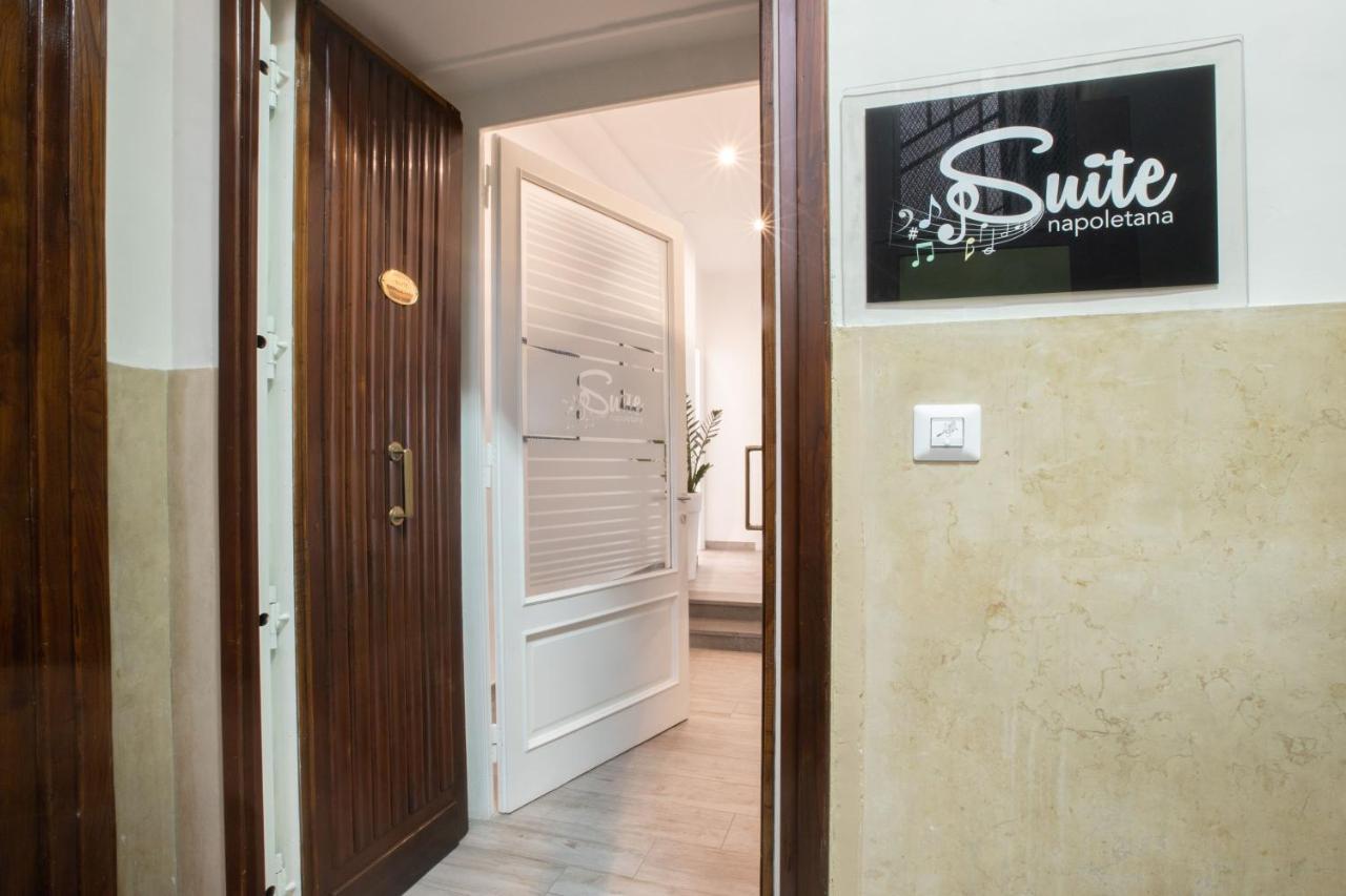 Suite Napoletana نابولي المظهر الخارجي الصورة
