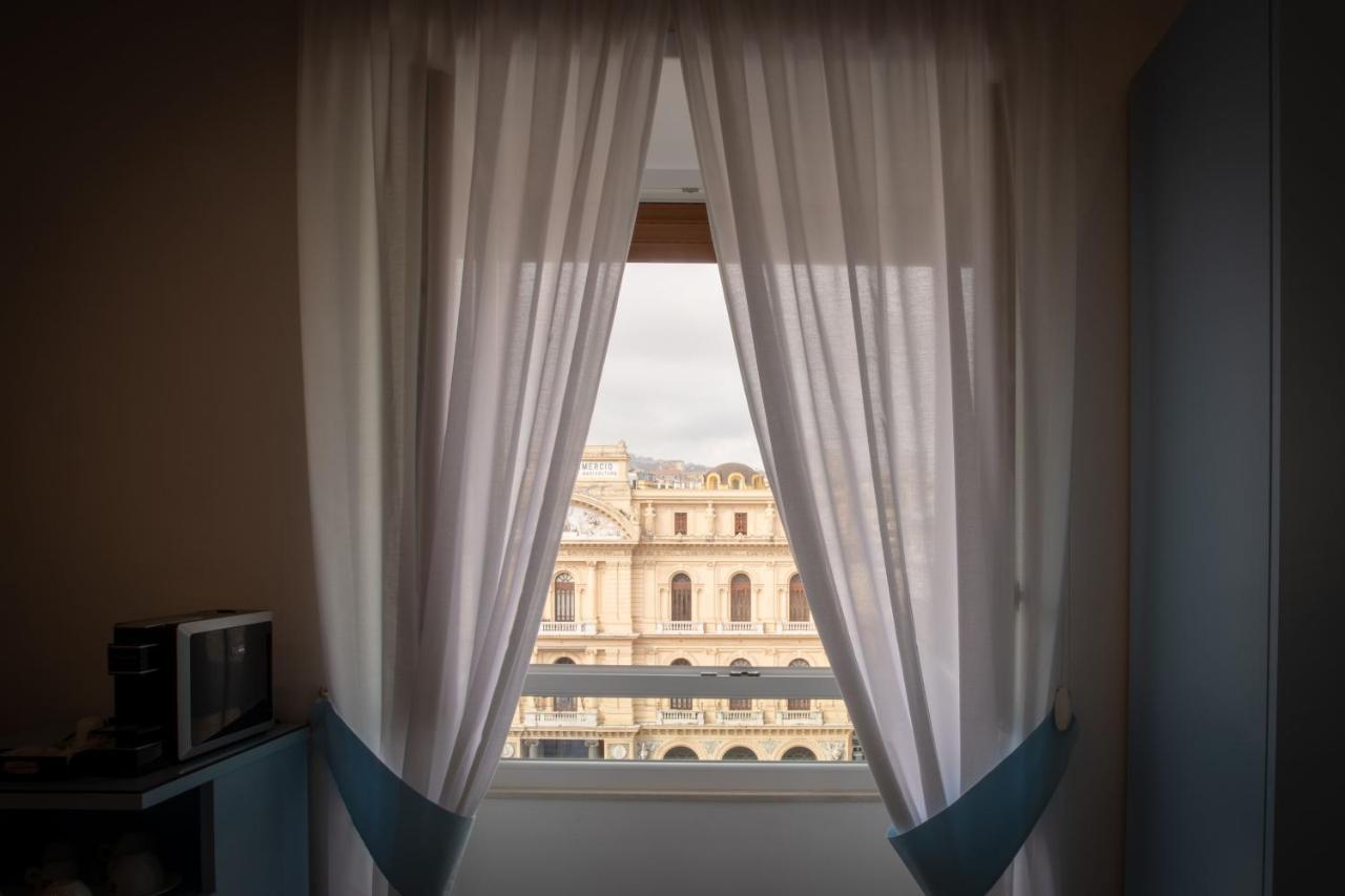 Suite Napoletana نابولي المظهر الخارجي الصورة